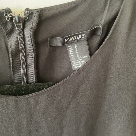 Forever 21 jumpsuit - Picture 2 of 5